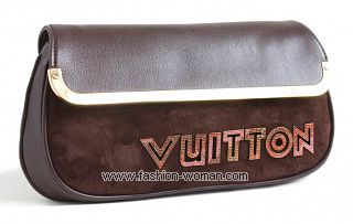 Коричневый  клатч от  Louis Vuitton