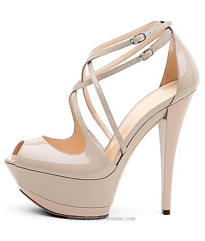 http://www.fashion-woman.com/downloads/2011-2/obuv-casadei-vesna-leto-2011/obuv-casadei-vesna-leto-2011-03.jpg