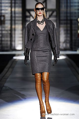 Платье-футляр от Dsquared