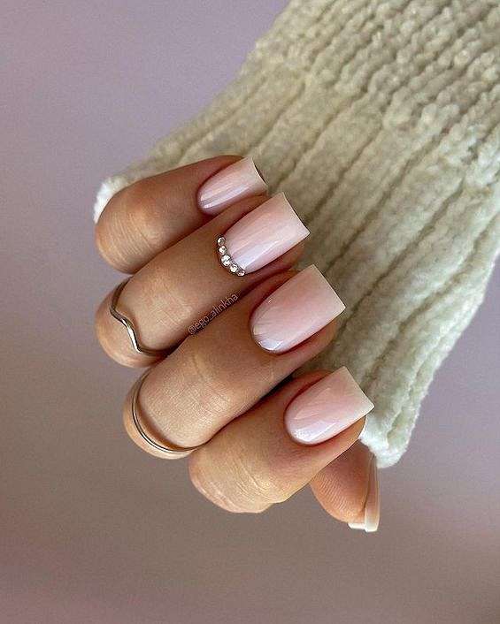 25 Gorgeous nude nail design ideas 2023 фото №16