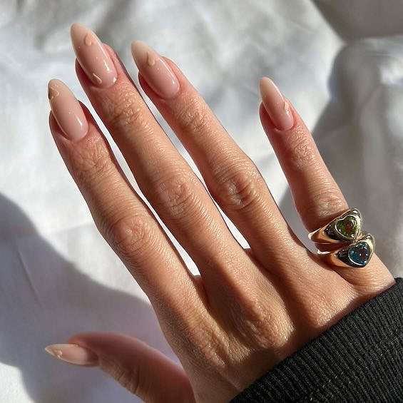 25 Gorgeous nude nail design ideas 2023 фото №18