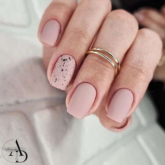 25 Gorgeous nude nail design ideas 2023 фото №20