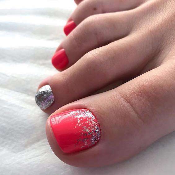 30 Amazing Red Toe Nail Ideas You Need to Try фото №14