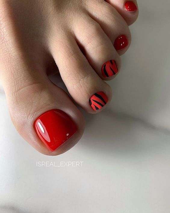 30  Amazing Red Toe Nail Ideas You Need to Try фото №20