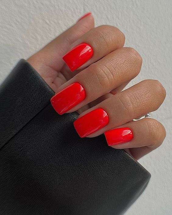 45  Red Nail Designs for a Chic and Trendy Look фото №33