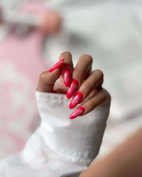 45 Red Nail Designs for a Chic and Trendy Look фото №41
