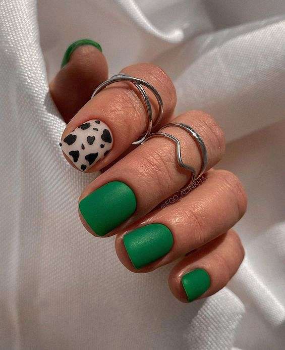 65 Beautiful Green Nail Art Designs for 2023 фото №22