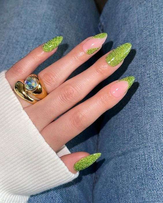 65 Beautiful Green Nail Art Designs for 2023 фото №46