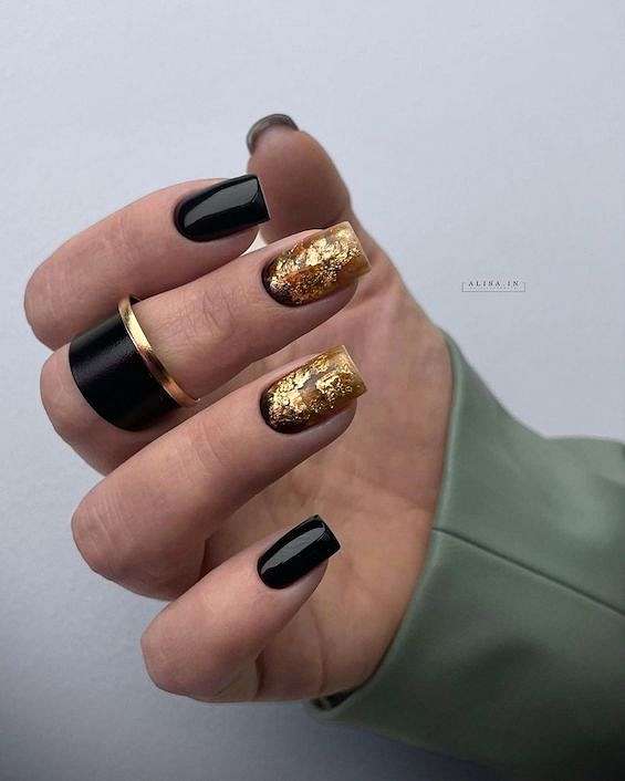 55 Black Nail Designs for 2024 фото №6