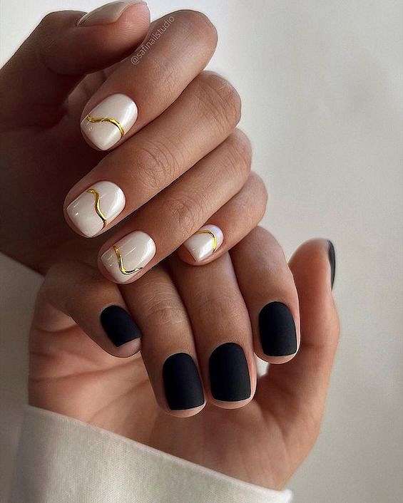 55 Black Nail Designs for 2023 фото №11