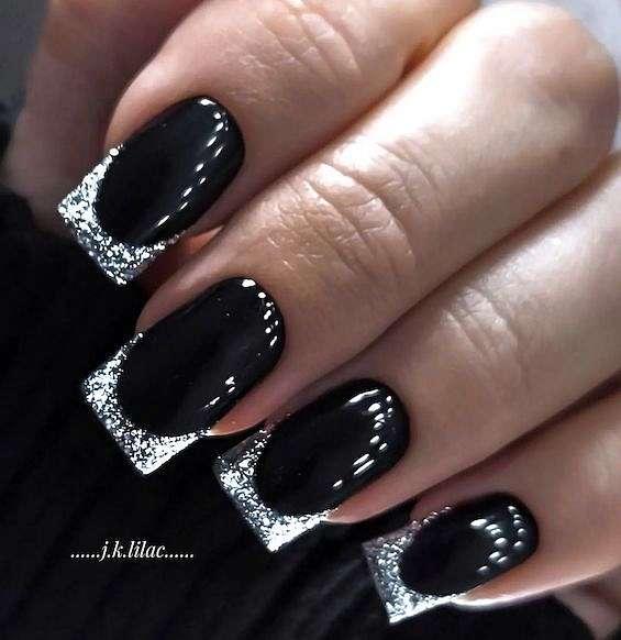 55 Black Nail Designs for 2024 фото №27