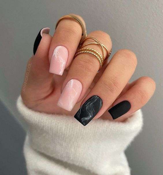 55 Black Nail Designs for 2023 фото №36