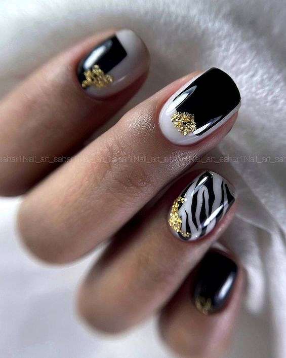 55 Black Nail Designs for 2023 фото №46