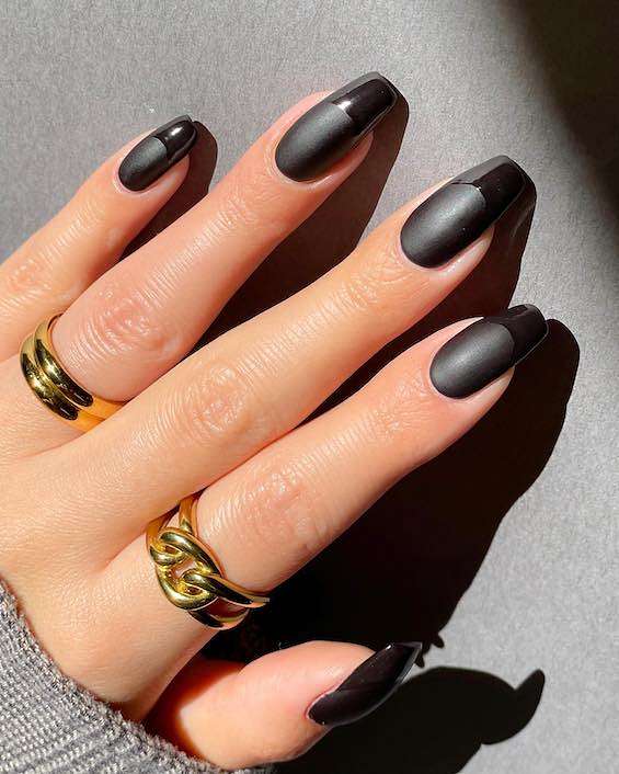 55 Black Nail Designs for 2023 фото №1