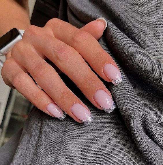 60  French Manicure Ideas for 2023 фото №10