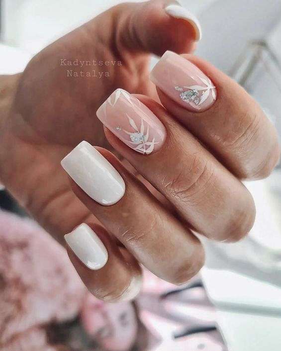 70  White Nail Ideas You Need to Try in 2024 фото №21