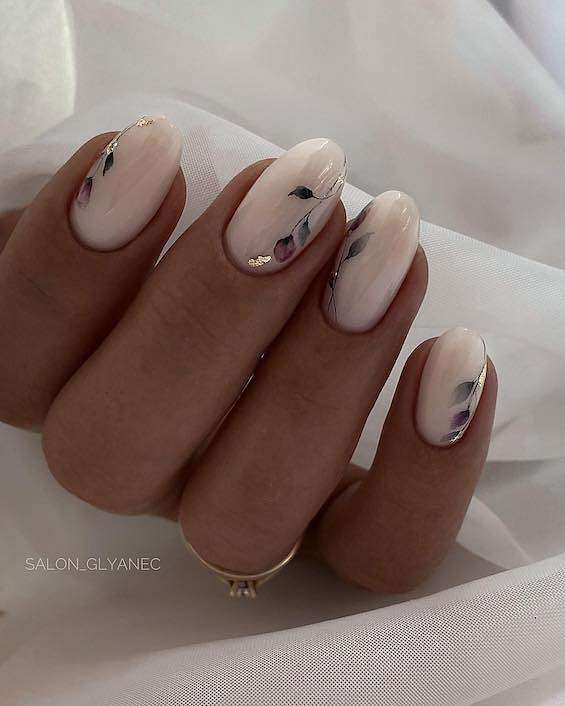 70  White Nail Ideas You Need to Try in 2023 фото №25