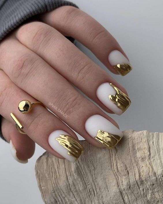 70  White Nail Ideas You Need to Try in 2024 фото №46