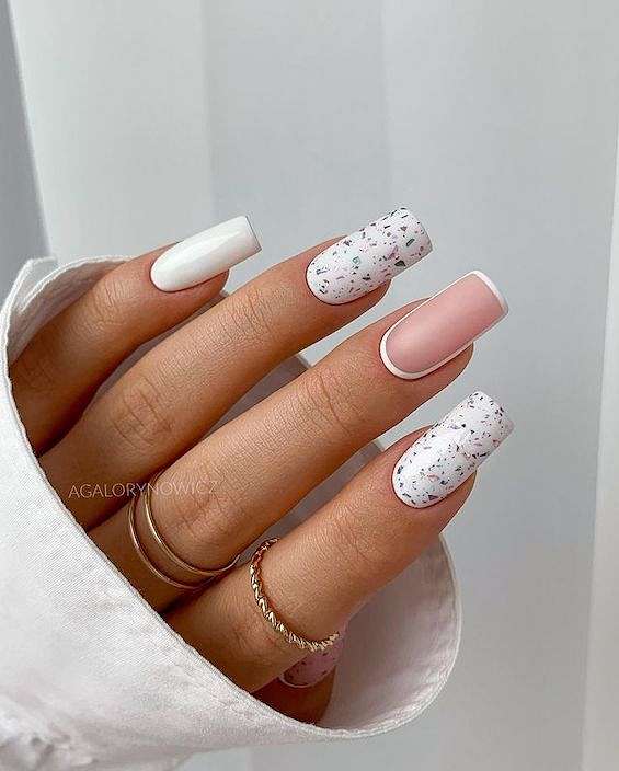 70  White Nail Ideas You Need to Try in 2024 фото №60