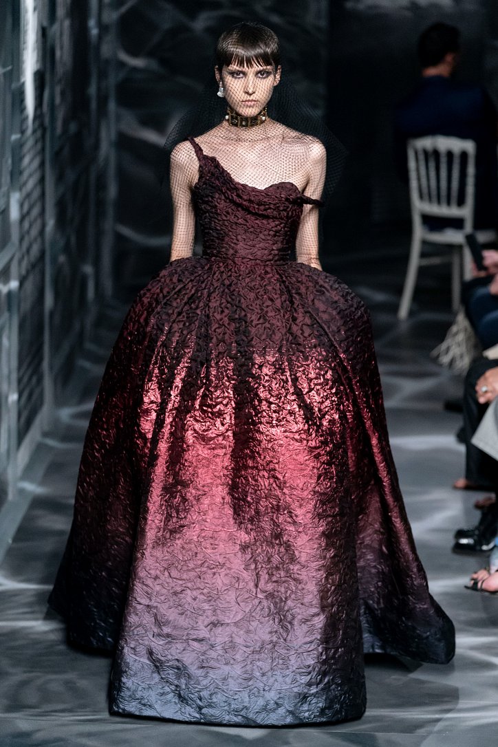 Christian Dior Haute Сouture осень-зима 2019-2020 фото №12