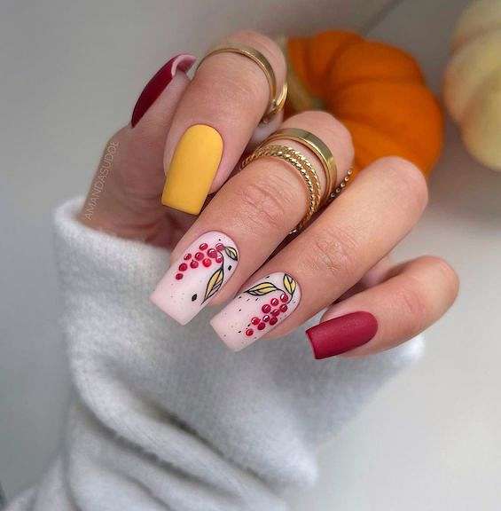 60 Cute Fall Nails to Inspire You in 2023 фото №23