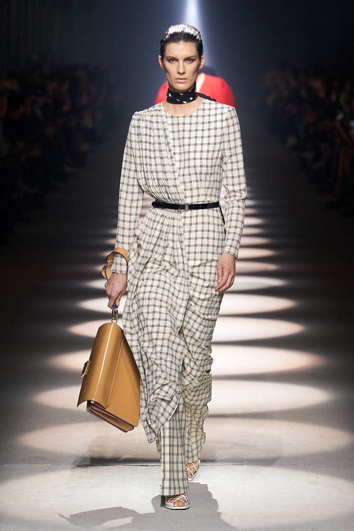 Givenchy осень-зима 2020-2021 фото №2
