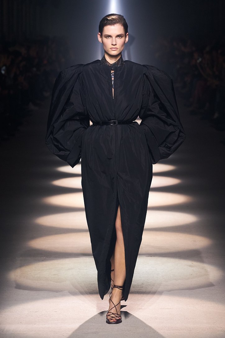 Givenchy осень-зима 2020-2021 фото №31