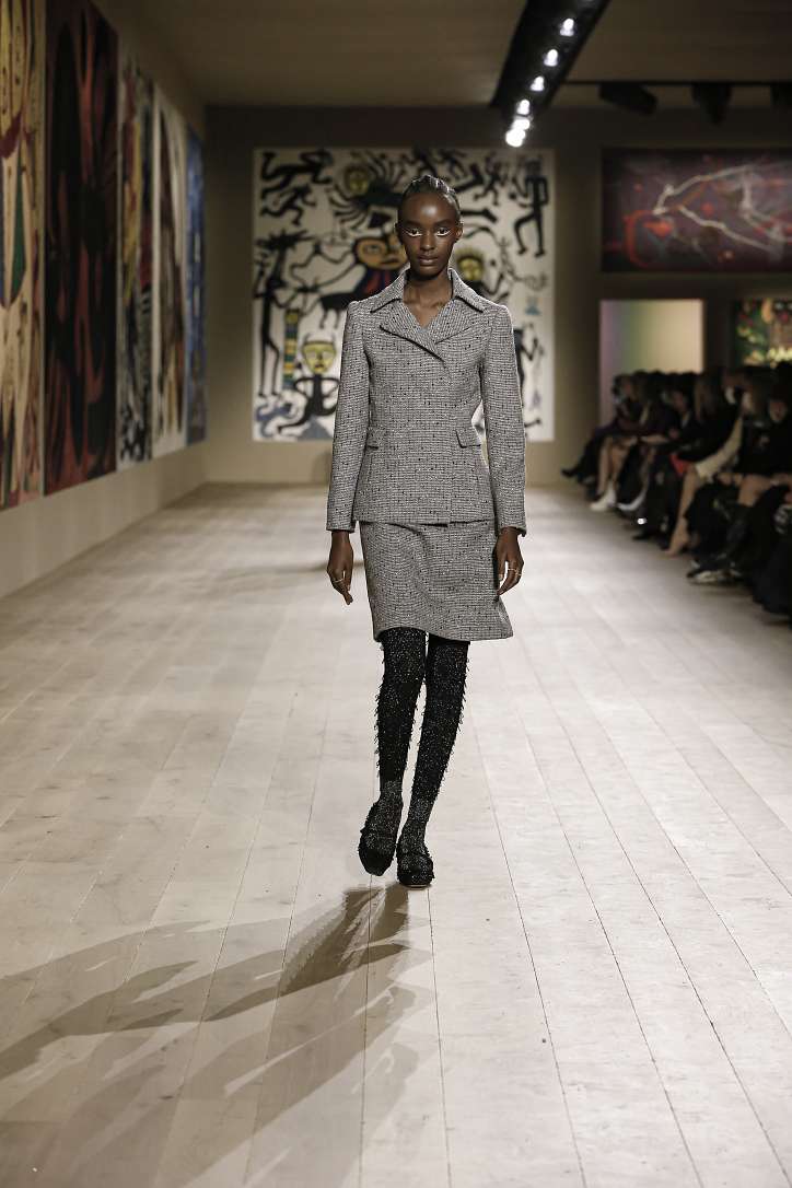 Коллекция Christian Dior Couture весна 2022 фото №31