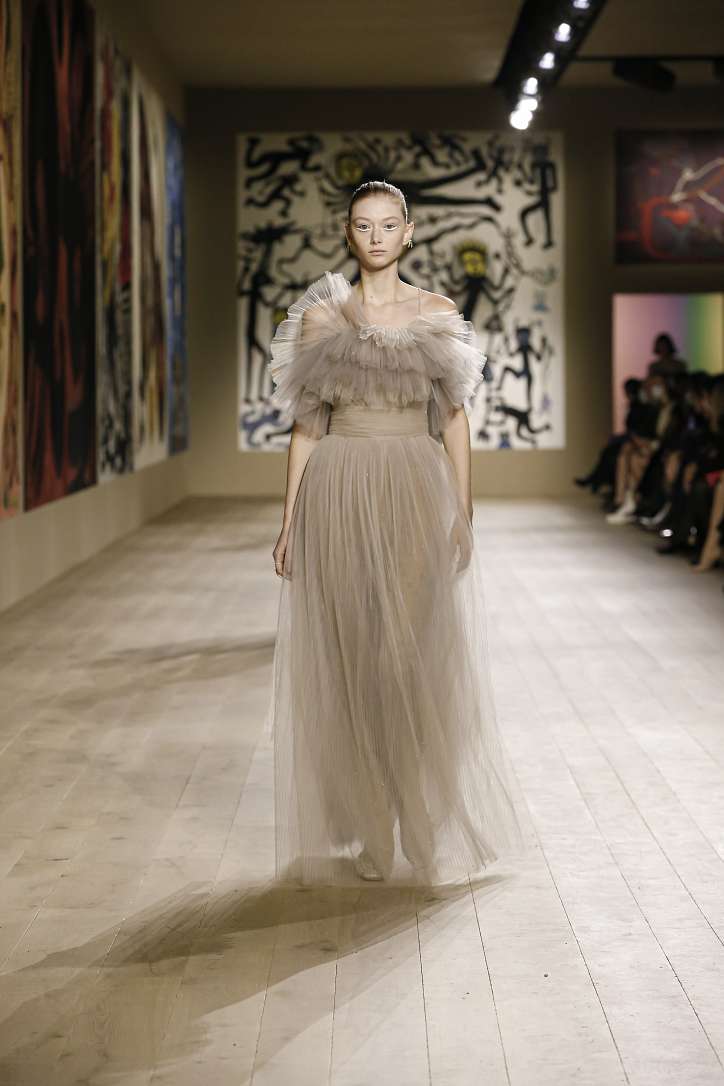Коллекция Christian Dior Couture весна 2022 фото №45