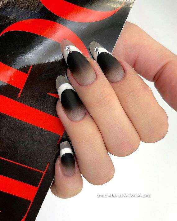 Красивые идеи маникюра на длинные ногти черные
