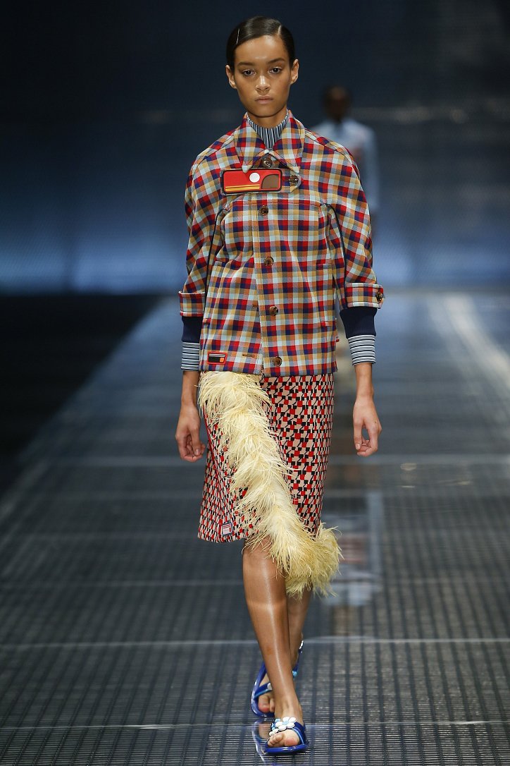 Prada весна-лето 2017 фото №10