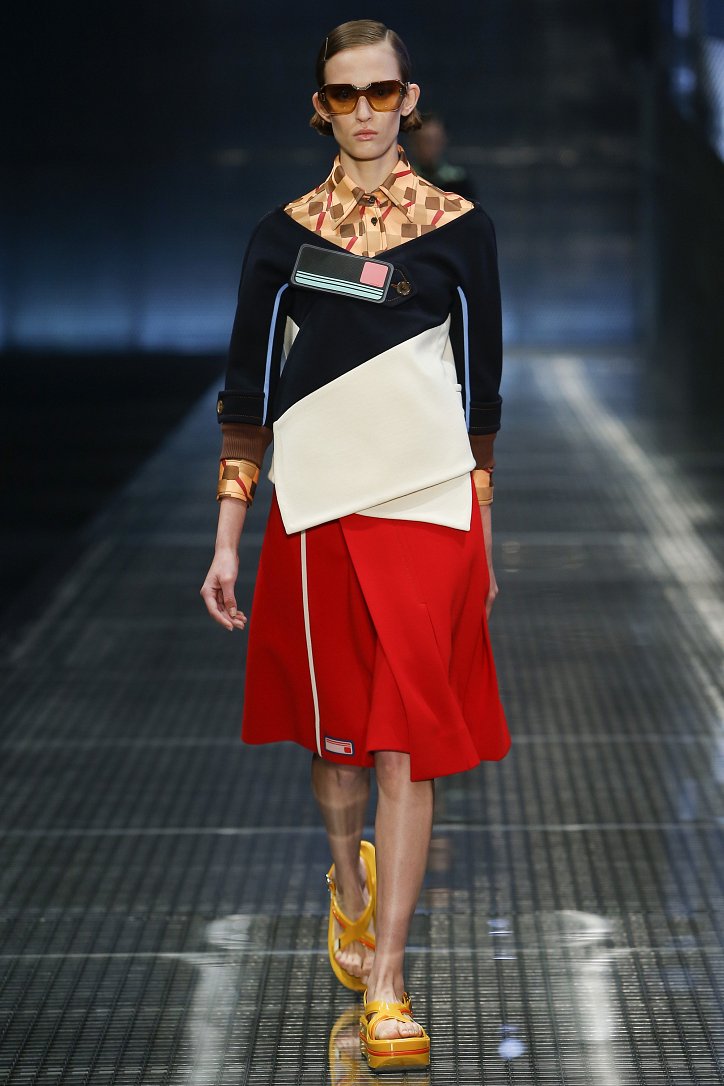 Prada весна-лето 2017 фото №15