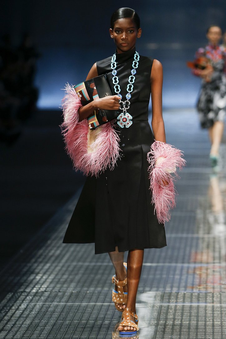 Prada весна-лето 2017 фото №37