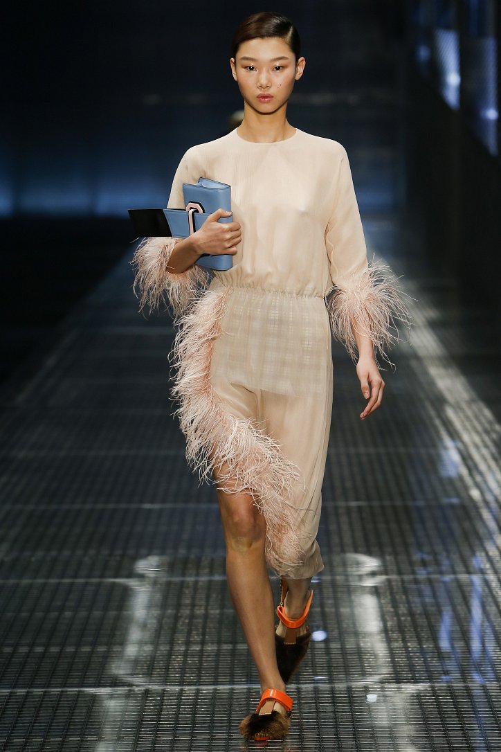 Prada весна-лето 2017 фото №43