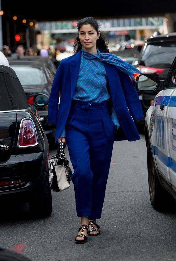 Как носить синий - самый модный цвет 2020 года фото №12