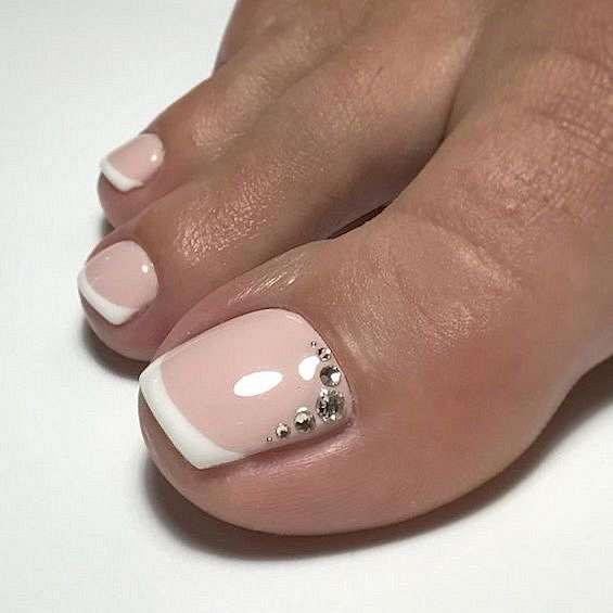 The Biggest Pedicure Trends of 2024 фото №9