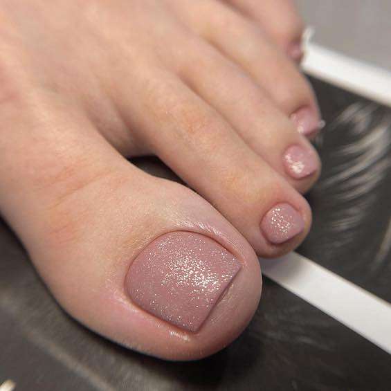 The Biggest Pedicure Trends of 2024 фото №27