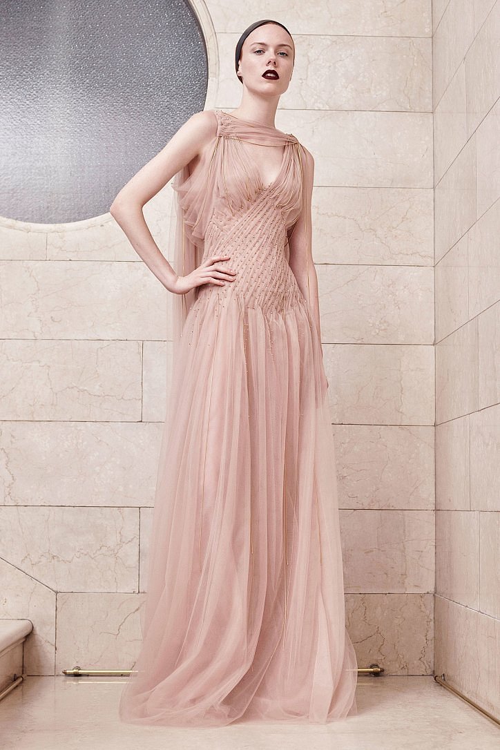 Топ-25 лучших вечерних платьев из коллекций Haute Couture фото №20